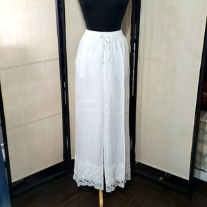 NWOT ST. TROPEZ Pant M